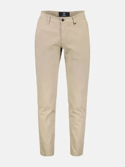 Basic Chino in Strukturqualität, SLIM FIT